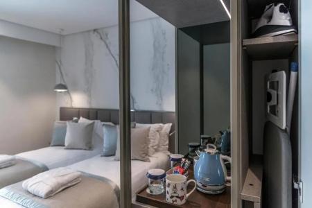The Regency, Rome, a Tribute Portfolio - 123