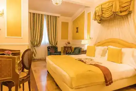 Bernini Palace - 14