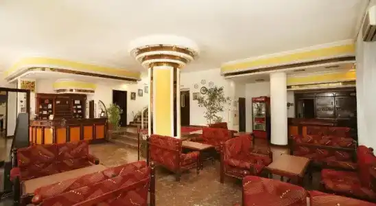 Splendid Ruse - 1