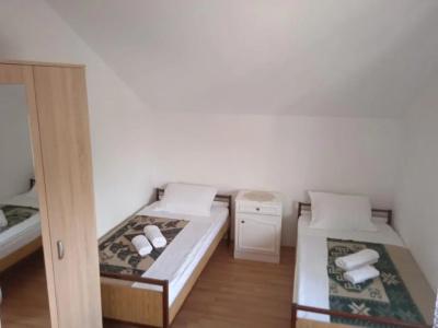 Hostel Vera - Airport Podgorica - 11