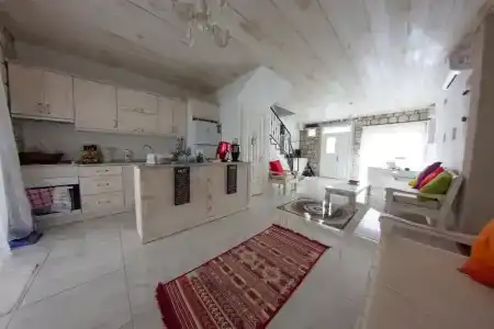 Zübeyde Hanım Alaçatı - 15