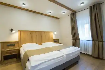 Malé Versailles - 3