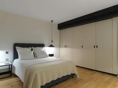 Sense Sofia - 51