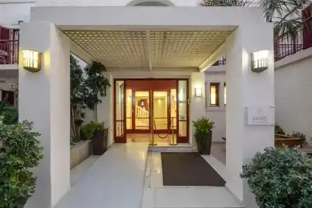 Aeolis Boutique - 0