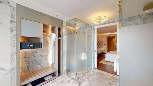 Radisson Blu Grt, Chennai - 139