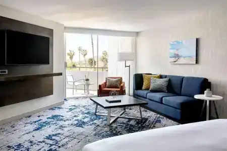 Ventura Beach Marriott - 84