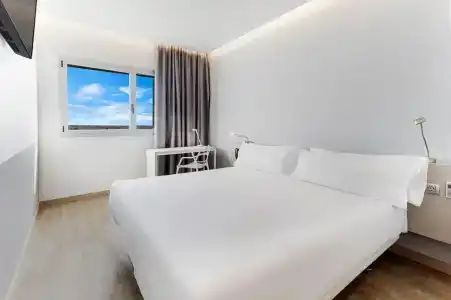 B&B Barcelona Viladecans - 23