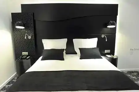 Kyriad Prestige Perpignan Centre del Mon - 33