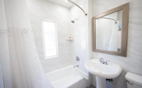 Wilshire Crest - 7