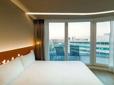 Ibis Styles Lisboa Centro Marquês de Pombal - 48