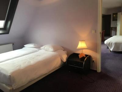 Claridge - 12