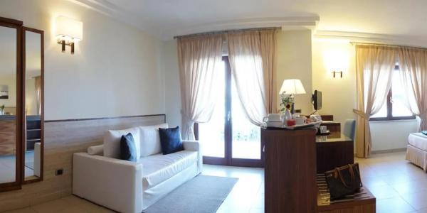 Suites & Residence - 47