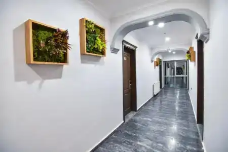 Sandal Otel - 12