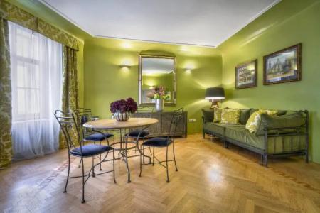 At the Black Star -Charming Romantic Suites and Apartments - 46