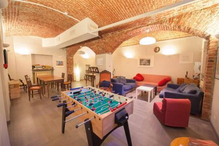 Tomato Backpackers - 28