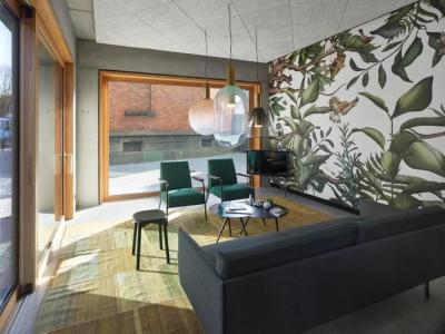 Kitz Boutique & Restaurant - 7