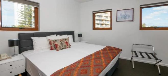 Broadbeach Savannah - 210
