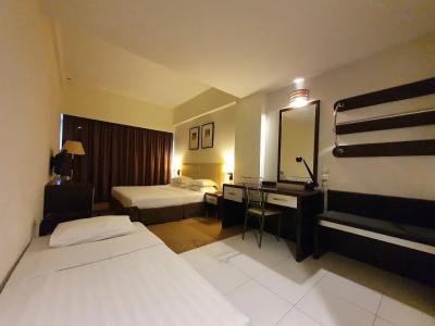 Ritz Garden - 29