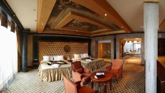 Royal Casino Spa & Resort - 43