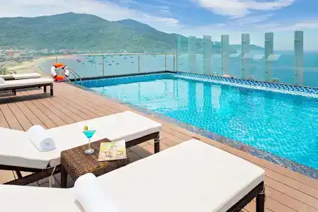 Alisia Beach - 6