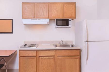 WoodSpring Suites Charleston Airport - 17