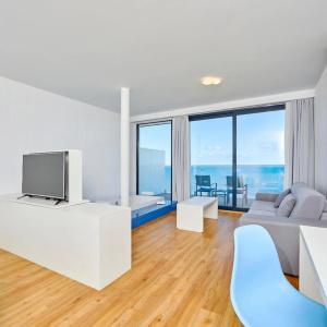 Negresco - Adults Only - 42
