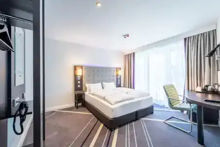 Premier Inn Muenchen City Schwabing - 26
