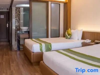 Chiangmai Grandview & Convention Center - Sha Extra Plus - 128