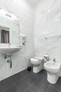 Bella Napoli Suites - 35