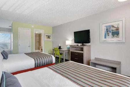 Best Western Plus Holiday Sands Inn & Suites - 49