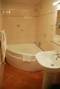 Casci - 8