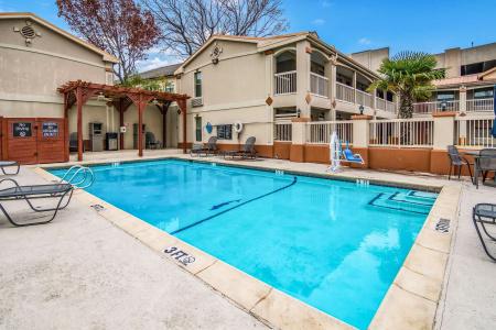 Quality Inn & Suites Dallas-Cityplace - 13