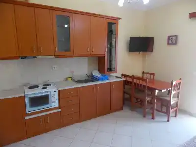 Miracle Saranda - 10