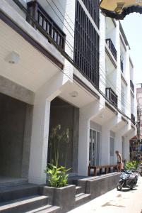 Ban's Avenue Guesthouse - 10