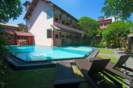 Pesona Beach Inn - 11