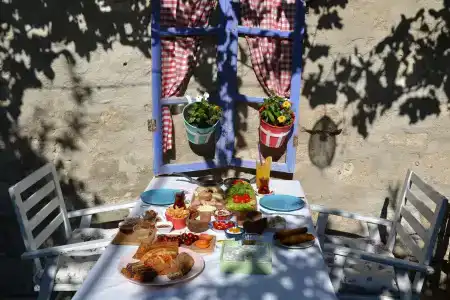Afet Hanim Konagi - 10