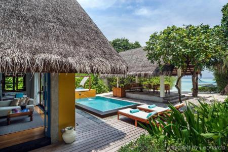 Four Seasons Resort Maldives at Landaa Giraavaru - 18