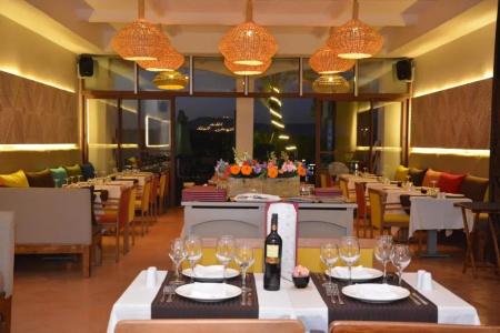 Borjs Suites & Spa - 18