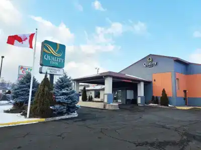 Quality Inn - 17