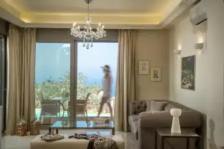 Creta Blue Boutique - 187