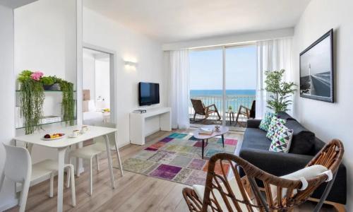 Sea Executive Suites - 80