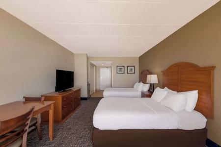 Comfort Inn South Oceanfront - 68