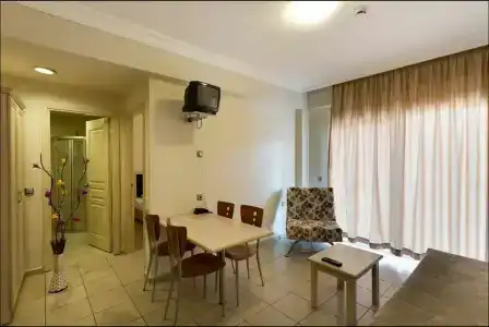 alenz suite - 6