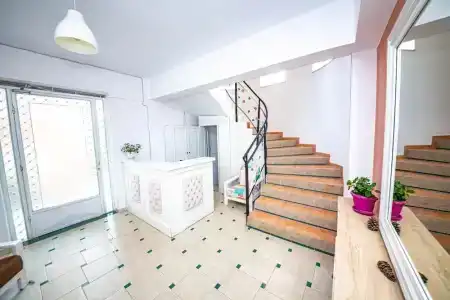 Ideal ApartSaranda - 8