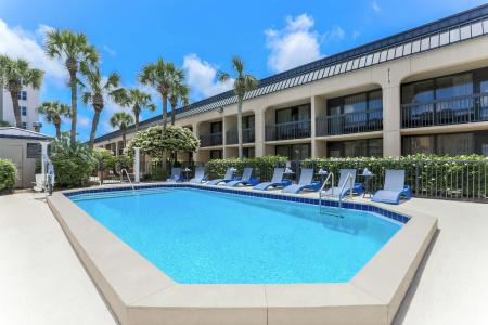 Hampton Inn - 26