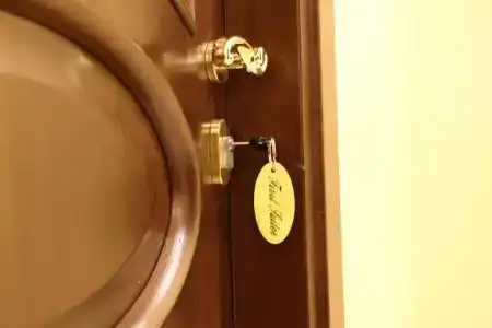 Excellence Suite - 52