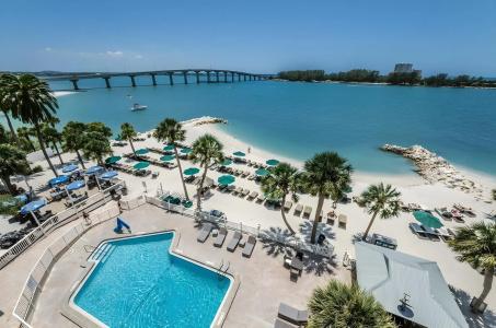 DreamView Beachfront & Resort - 20
