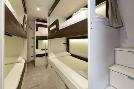 Free Hostels - 52