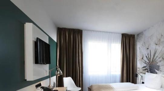 Days Inn Dessau - 16