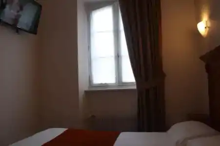 Hôtel Balzac - 4